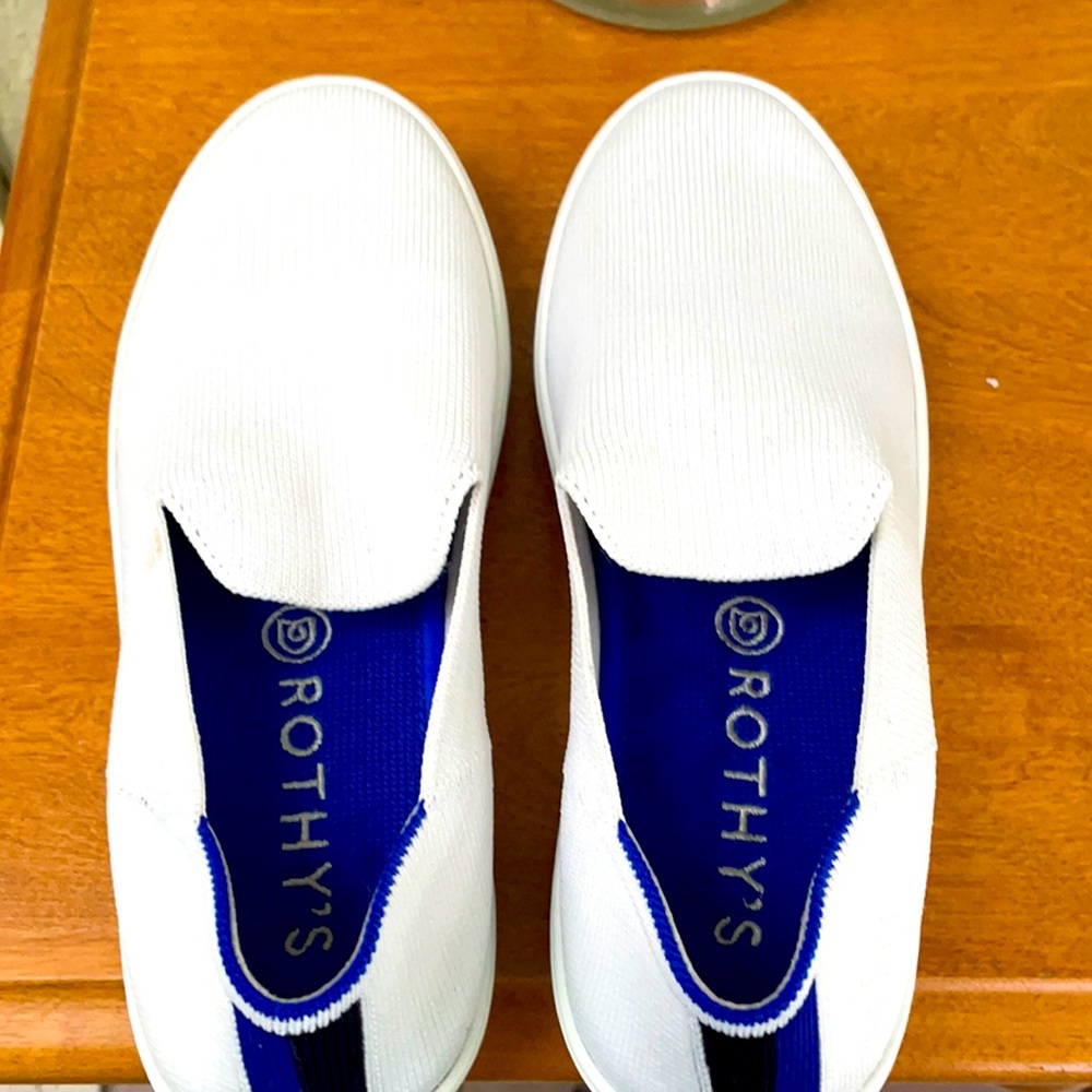 New Rothys size 6 gym shoes
